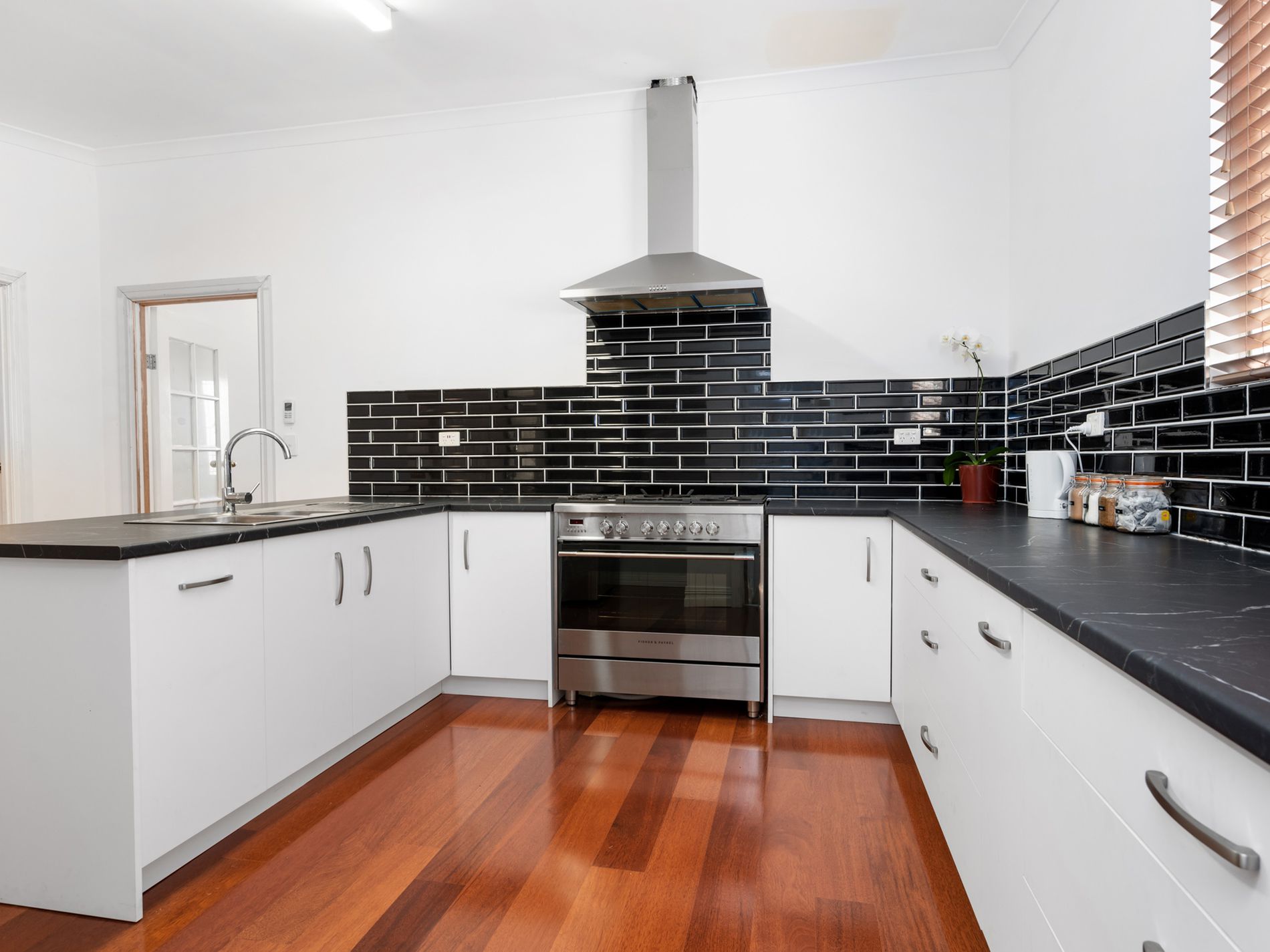 73 Campbell Street, Lamington