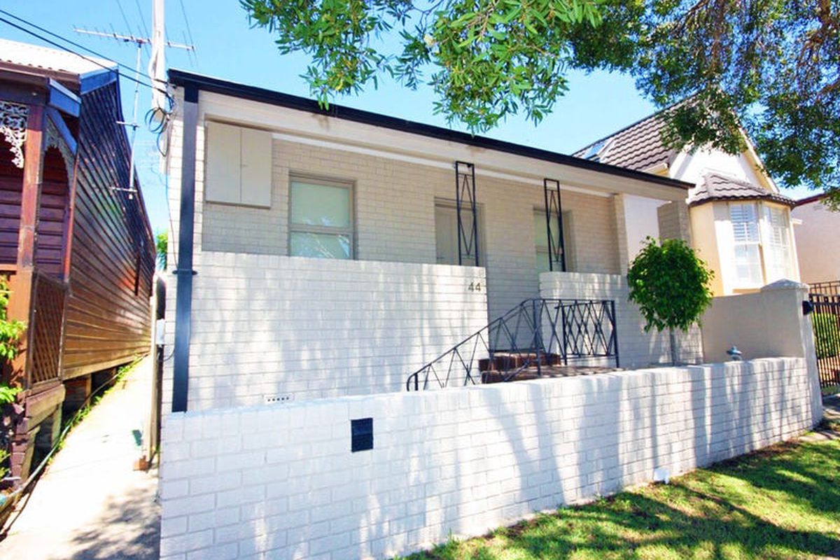 44 Wellbank Street, Concord