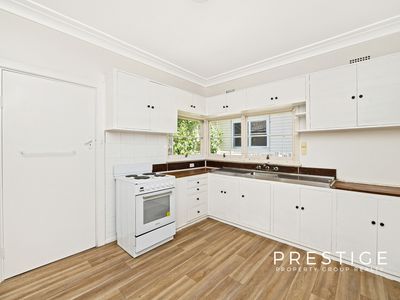 142 Willarong Road, Caringbah