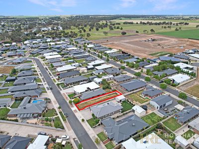 1/10 Dellar Crescent, Horsham