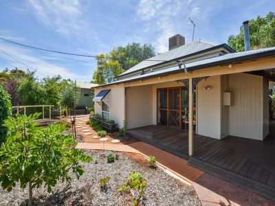 11 Bourke Street, Piccadilly