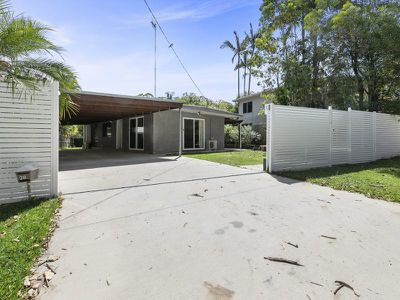 28 Pines Avenue, Cooroibah