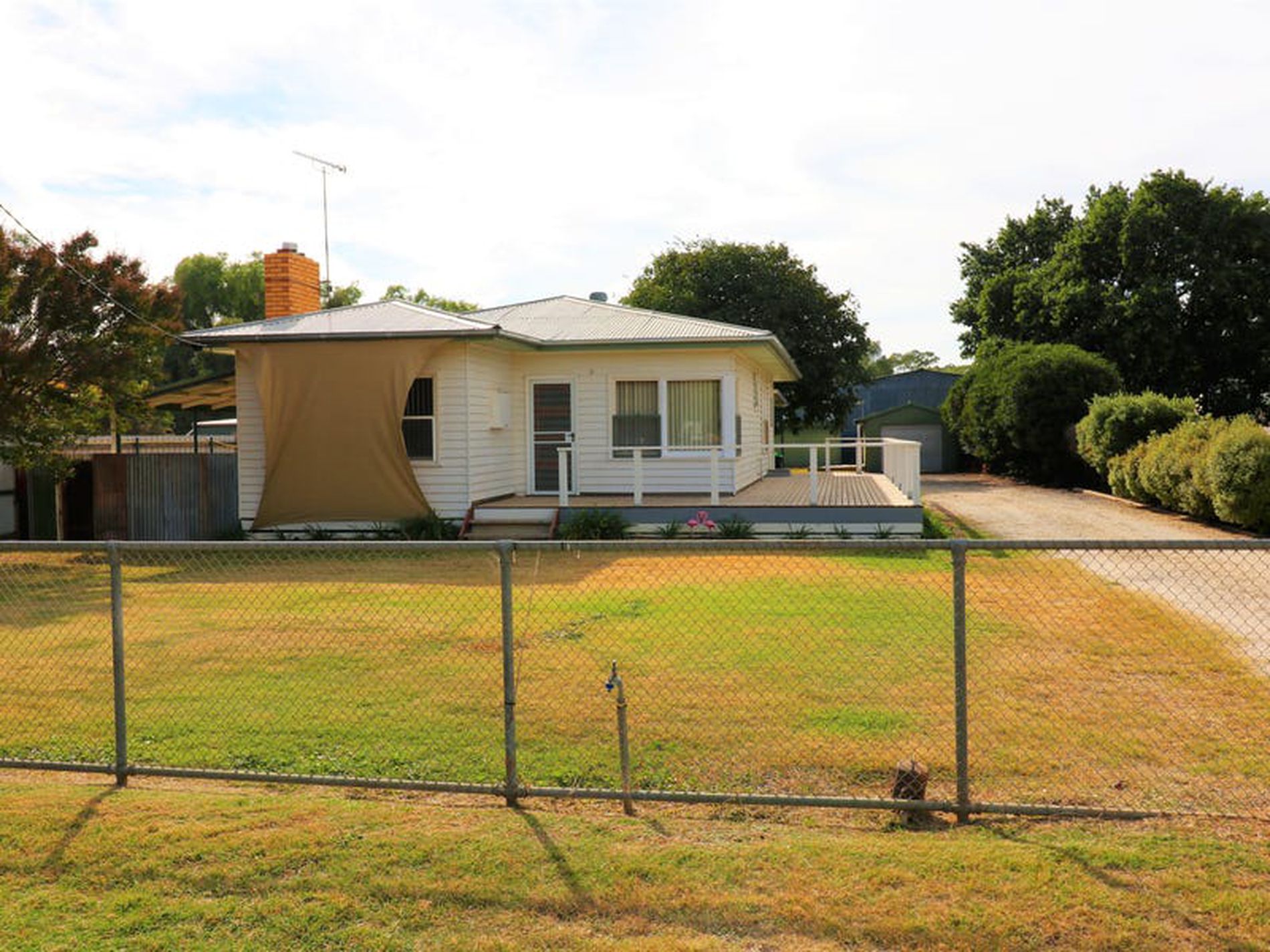 93 Livingstone St, Avenel