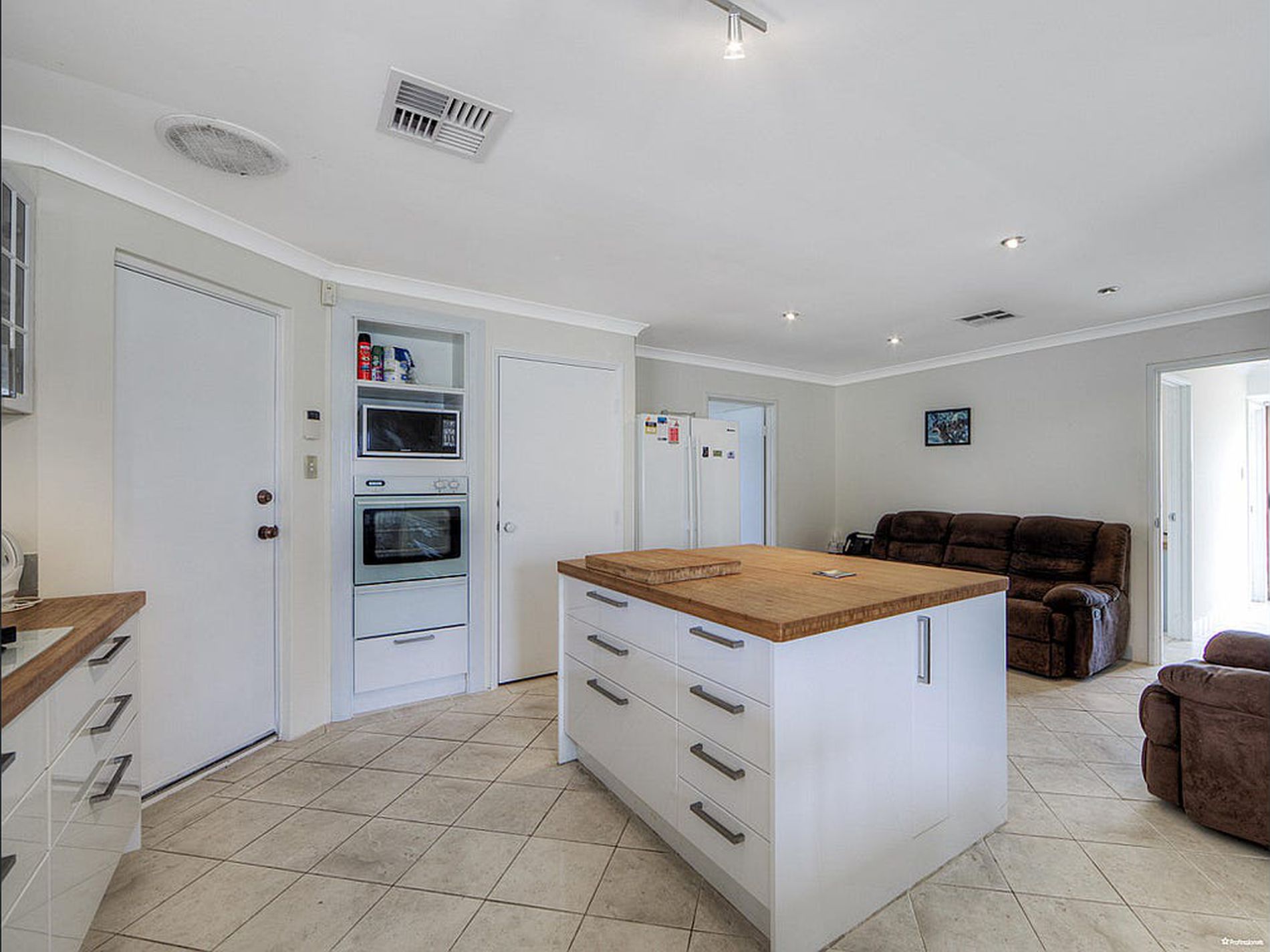 5 Joudah Court, High Wycombe