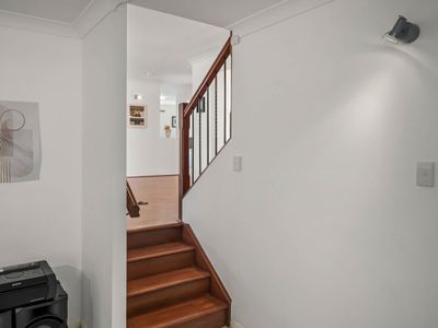 6 Bartlett Terrace, Redland Bay