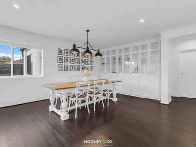 14 Blainroe Crescent, Cranbourne
