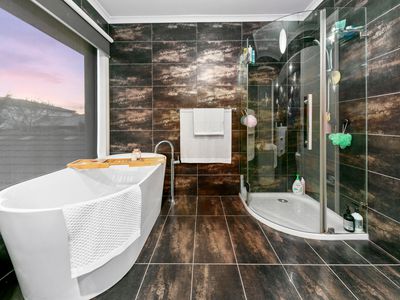 51 McCubbin Drive, Taylors Lakes