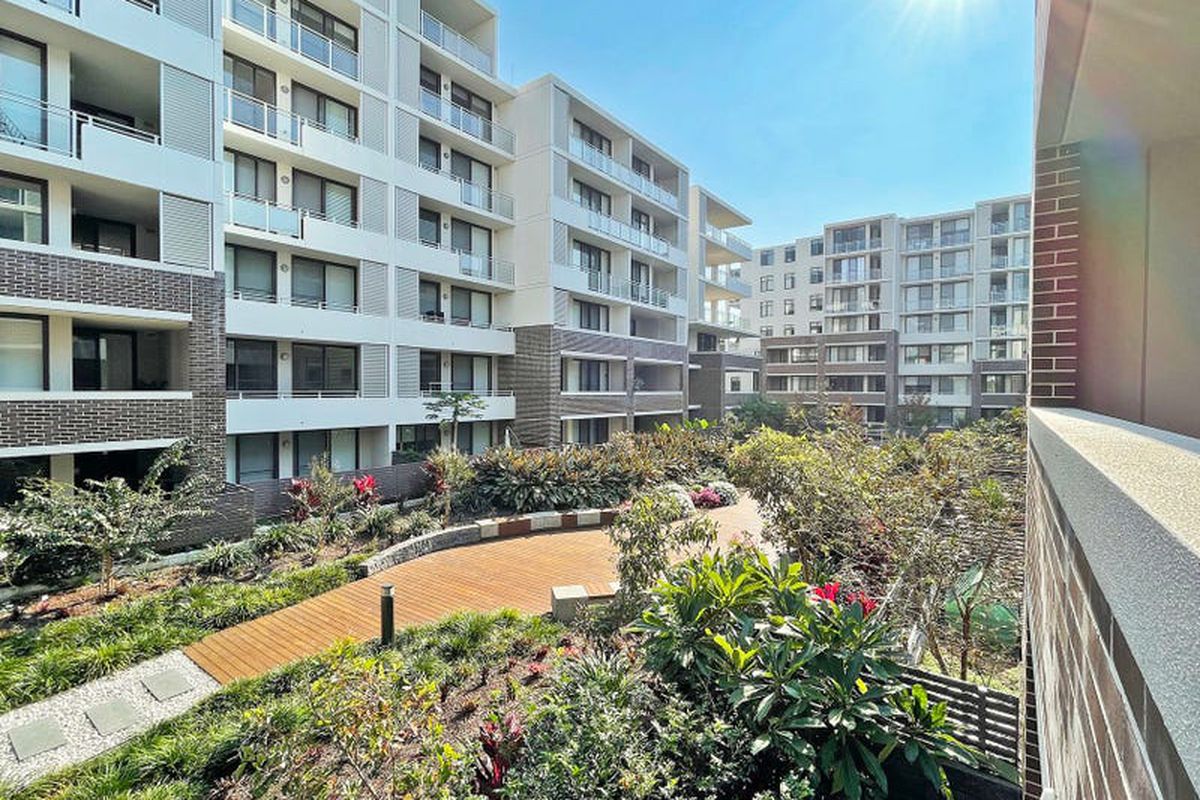 331 / 43 Amalfi Drive, Wentworth Point