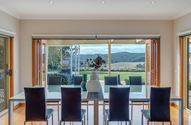 10 The Ridge, Oaklands Junction