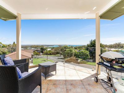 2 Irwin Place , Vincentia