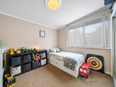 5 Coolumbooka Avenue, Tawonga South