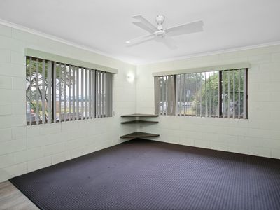 1 / 24 Pirie Street, Mackay