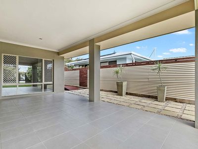 67 Long Street, Point Vernon
