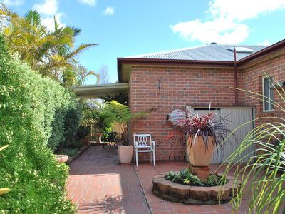 Unit 2,37 Griffiths Street, Oak Flats