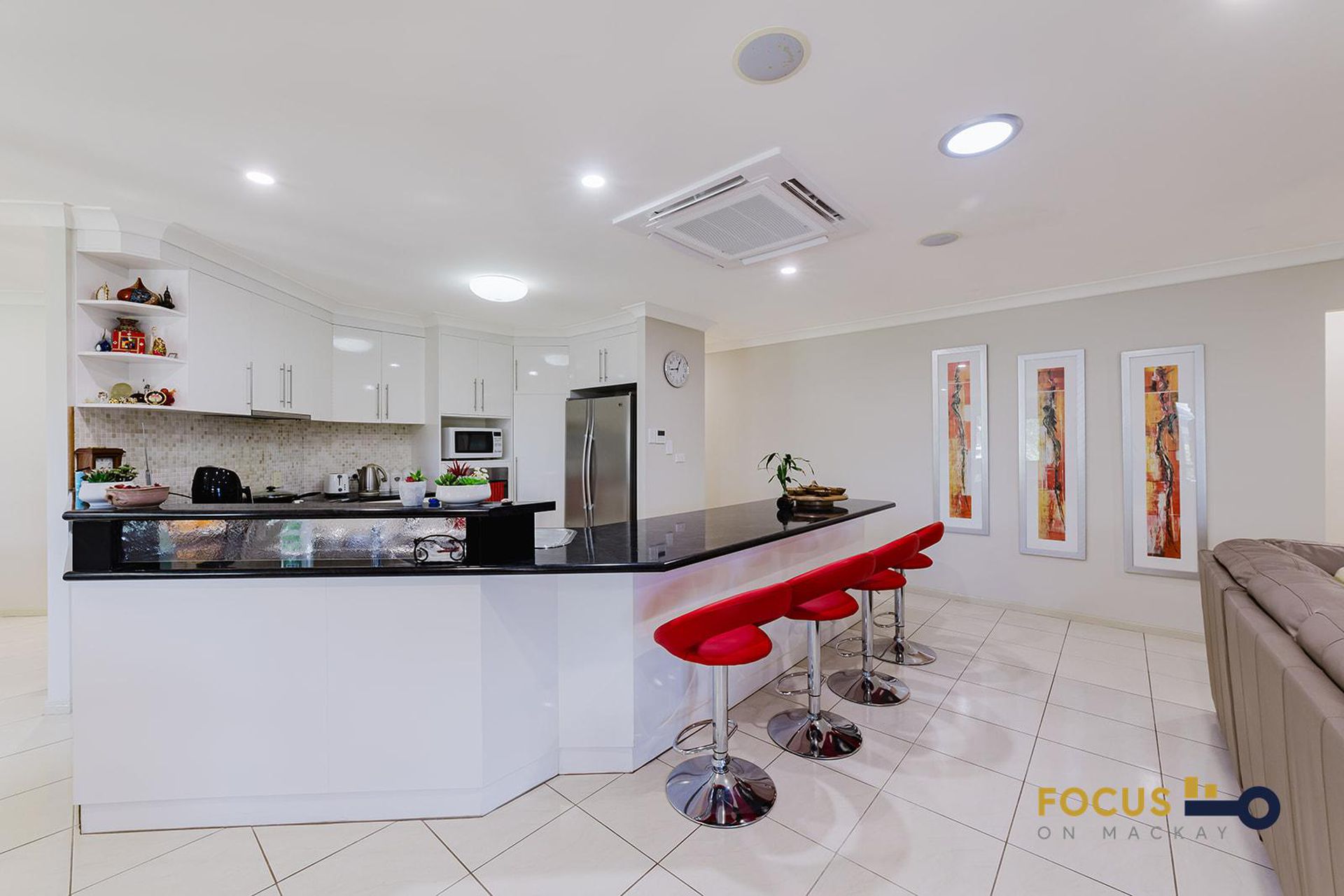 2 Madison Avenue, Glenella
