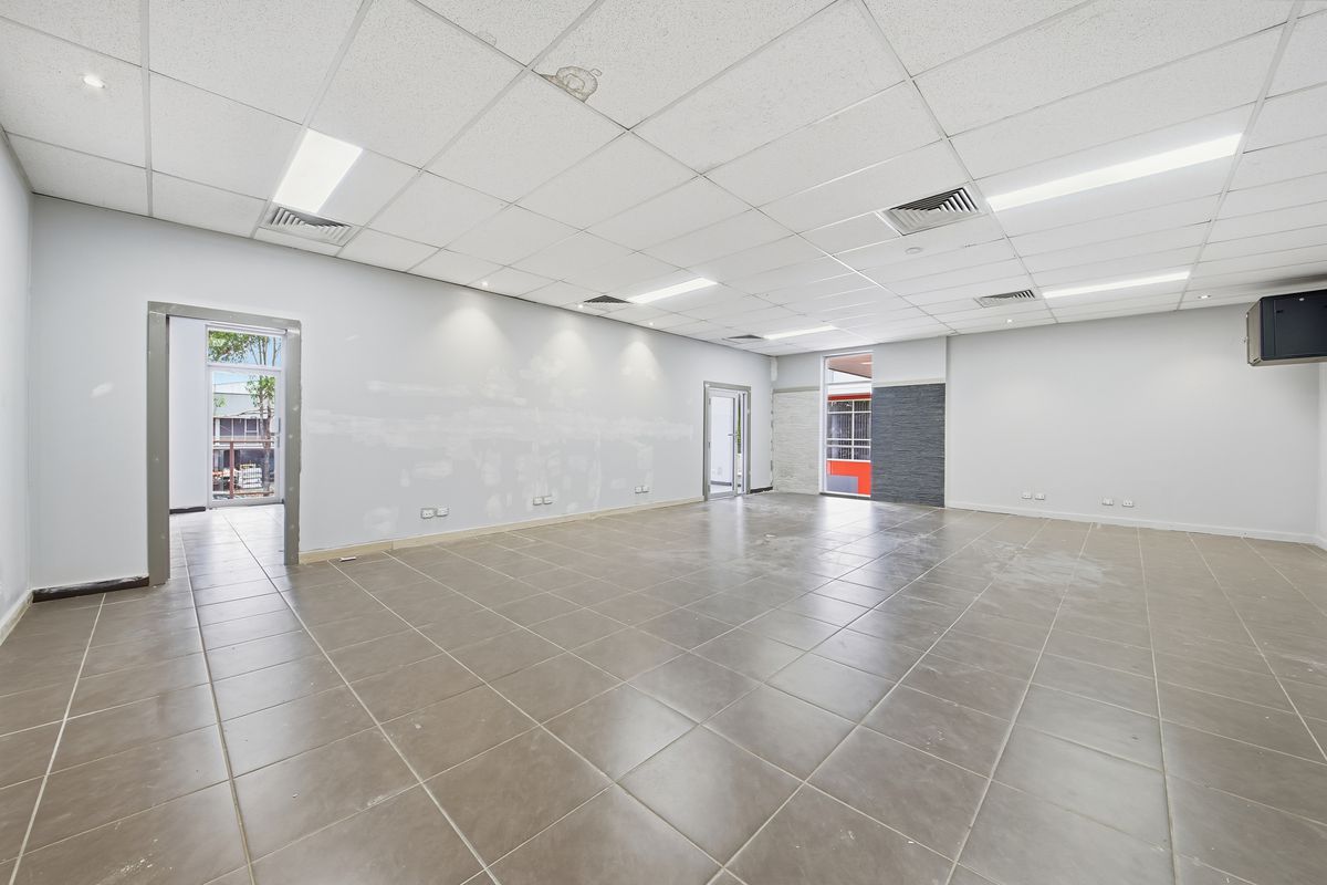 2 / 6 Gallipoli Street, Smeaton Grange