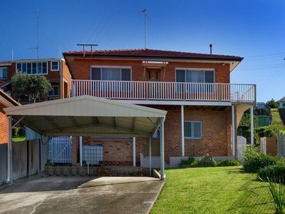 28 Moore Place, Warrawong