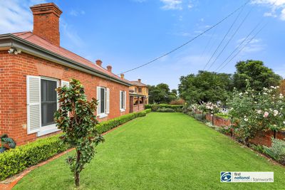 141A - 141B Brisbane Street, Tamworth