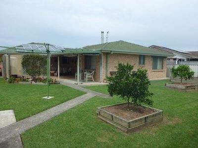 19 Eyre Crescent, Forster