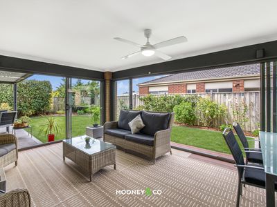 33 Yammerbook Way, Cranbourne East