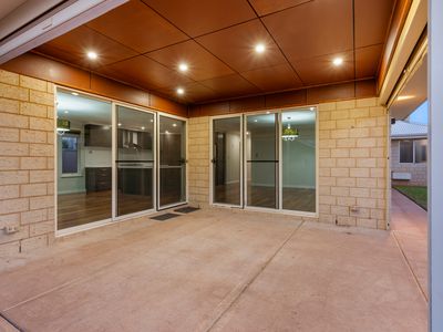 102 Aslett Drive, Karlkurla