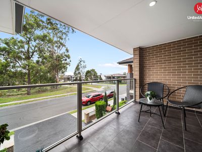 41 Dobroyd Drive, Elizabeth Hills