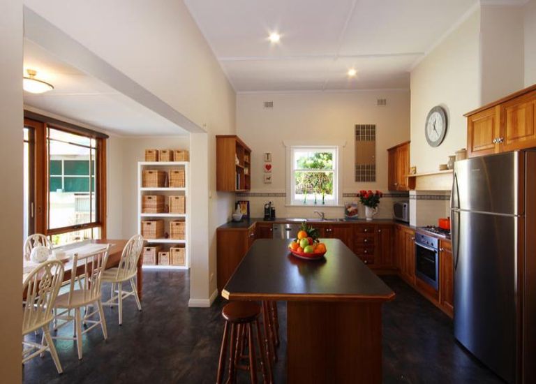 3 Albert Street, Glenelg East