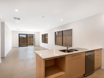 7 Trevor Crescent, Truganina