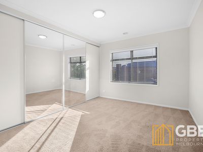 50 Sunnybank Drive, Point Cook