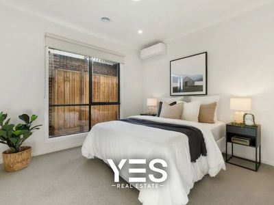 14 Chesney Rise, Officer