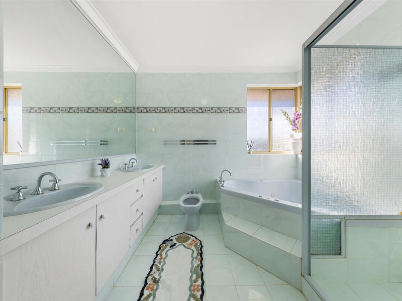 39 Castellon Crescent, Coogee