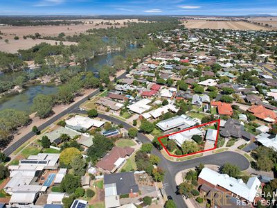 12 Farrar Avenue, Horsham