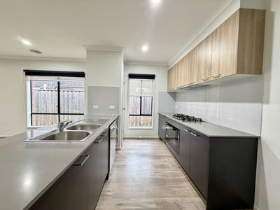 77 Toyon Road, Kalkallo