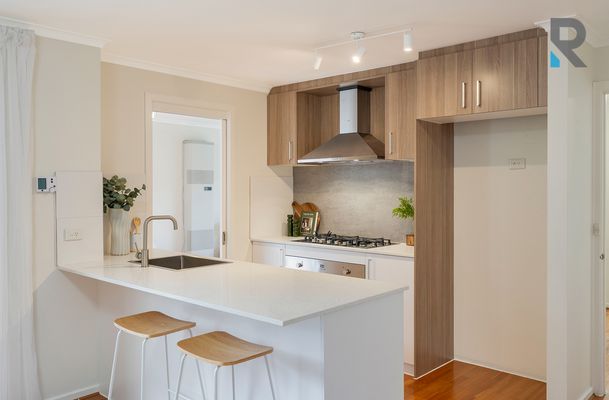 13 Bowman Drive, Mill Park