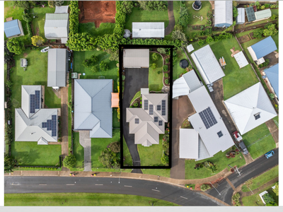 27 Williams Ave, Yungaburra