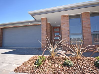 7  Waterfall Crescent, Dubbo