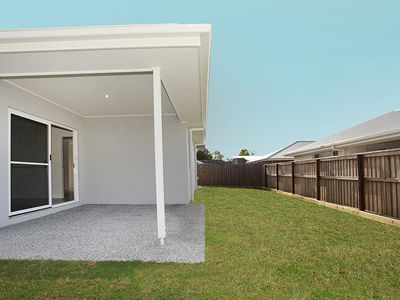 8 Tern Circuit, Forest Glen