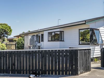 3 Robert Grove, Paraparaumu