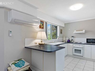 10 / 458 Esplanade, Torquay