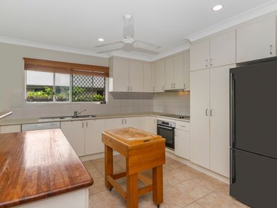 33 Meadowbrook Drive, Aitkenvale