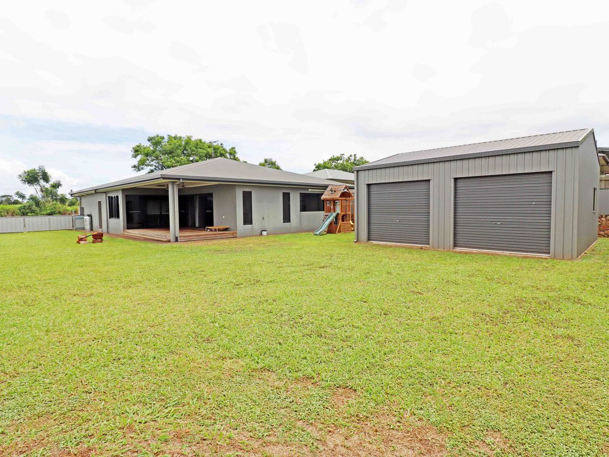 30 Gargan Lane, Atherton