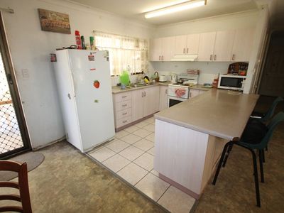 5 BROKER STREET, Grand Secret