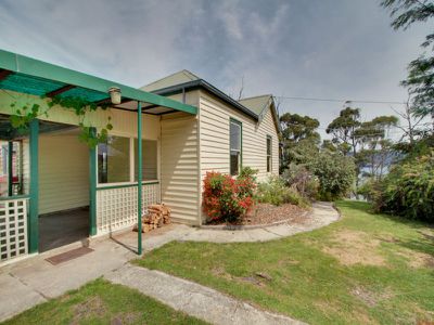 148 Cygnet Coast Road, Lymington