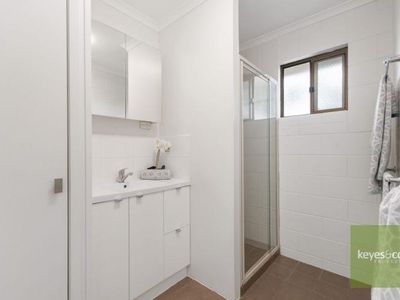 24 Larkspur Crescent, Annandale