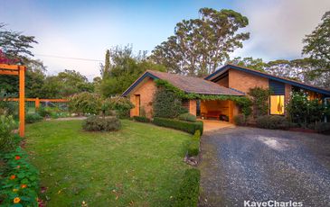 2 Young Street, Beaconsfield Upper