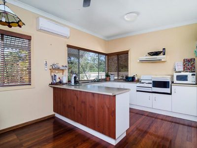 8 Pines Avenue, Cooroibah