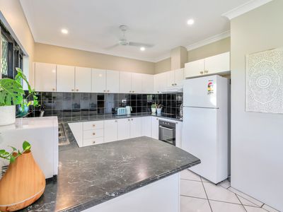 67 Inverway Circuit, Farrar