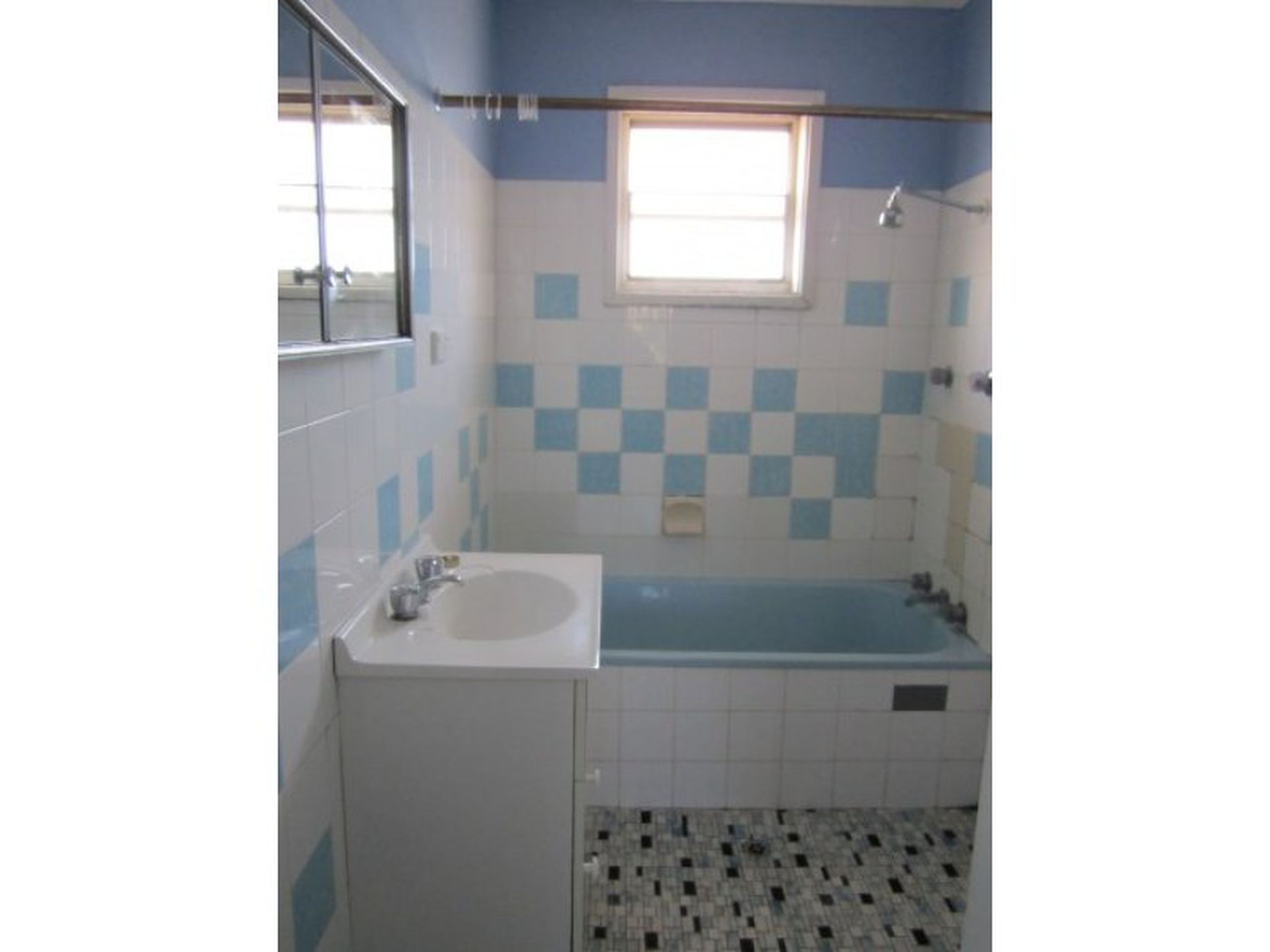 2 / 209 Shellharbour Road, Barrack Heights