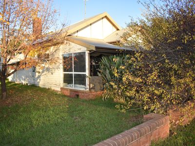 14 Peak Hill Road, Parkes