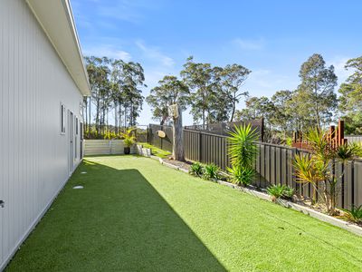 21B Currawong Crescent, Malua Bay